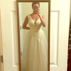 New Wedding Dress Size 10